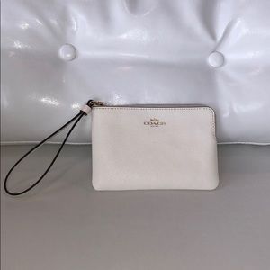 New Coach Wristlet Wallet